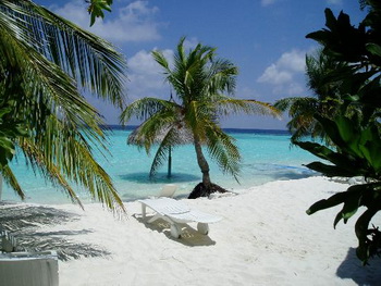 Maldives, North Male Atoll, Thulhagiri Island Resort